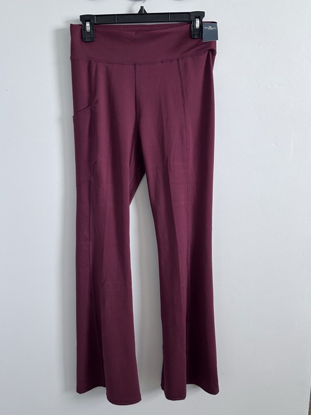 Abercrombie Kids NWT Flare Athletic Leggings Size 17/18